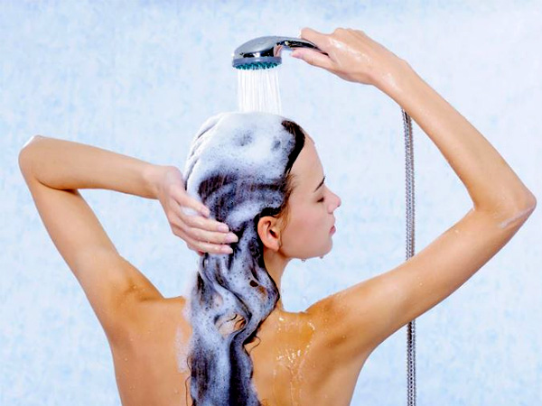 हर दिन ना धोएं बाल