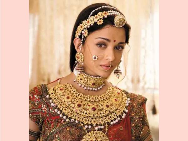 सोलह श्रृंगार करें कैप्चर