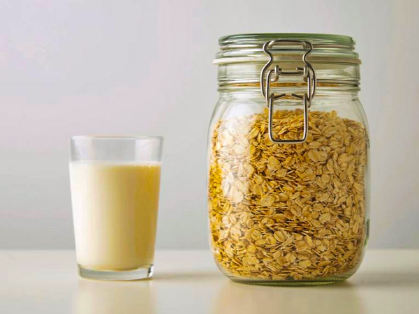 ओट्स मिल्क है लाभकारी