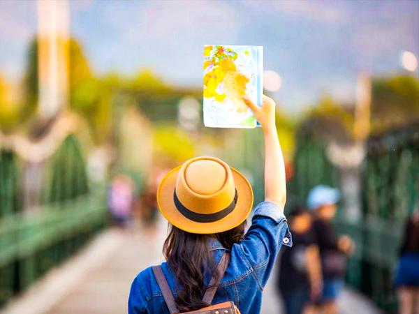 नई संस्कृतियों से होते है रूबरू