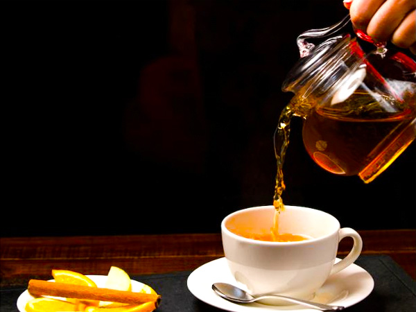 आप कितनी बार चाय को दोबारा गर्म कर सकते हैं?