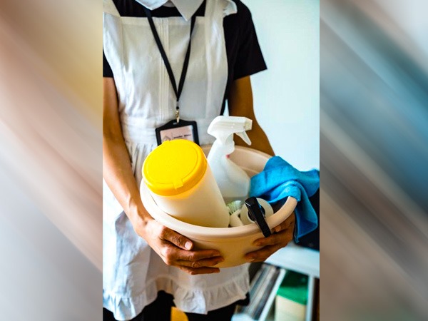 ब्लीच और रबिंग अल्कोहल