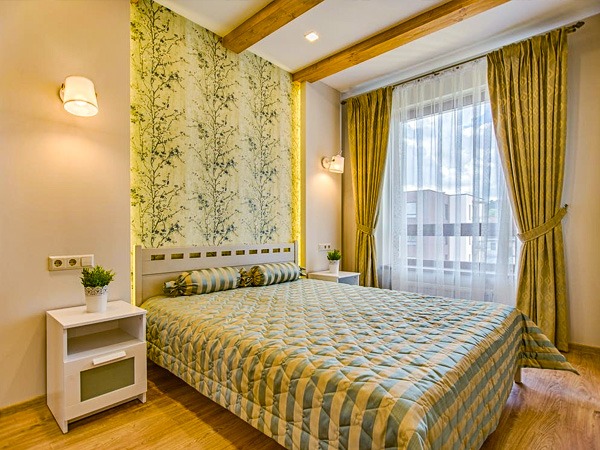 कपल के बेडरूम में किन चीजों से परहेज करें?