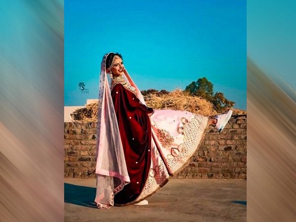 हर डिजाइन के खूबसूरत स्नीकर्स ट्रेंड में हर डिजाइन के खूबसूरत स्नीकर्स ट्रेंड में