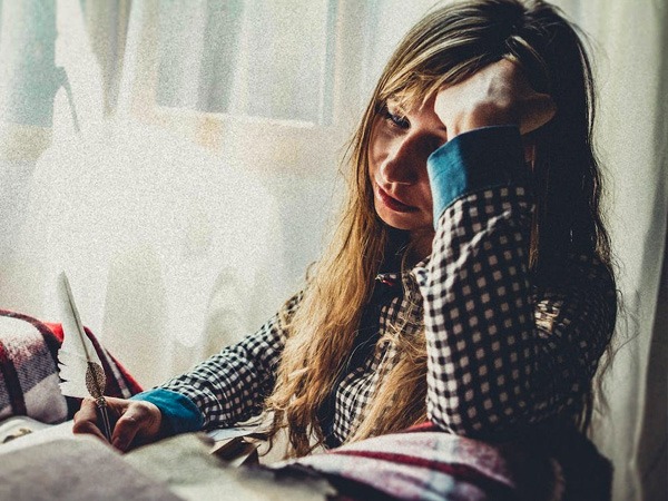 काम की चिंता और त्वचा के बीच संबंध