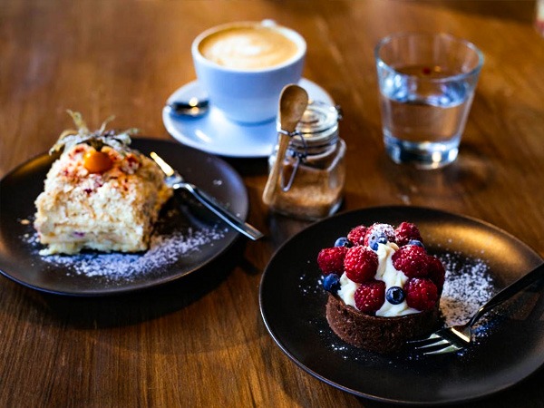 आपकी खरीदारी की लिस्ट में टार्ट चेरी को जोड़ने के पांच हेल्दी रीजन हैं-