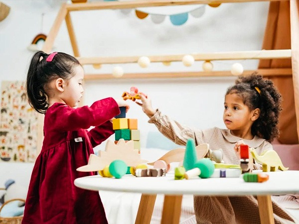 विजुअल ट्रेनिंग के दौरान बच्चों में जीएबीए तेजी से बढ़ता है