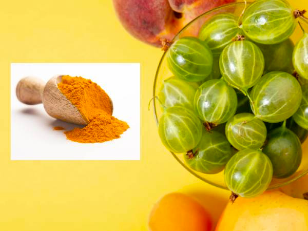 डार्क स्पॉटस कम करें आंवला और हल्दी का फेस