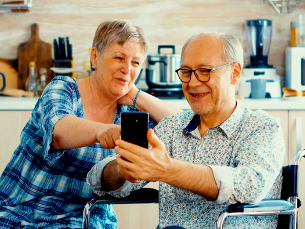 पुरानी बातों की ना करें चर्चा