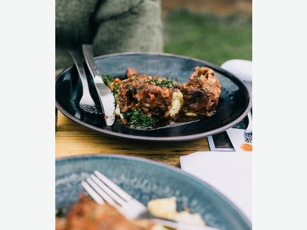 5. एक और ट्रेंड- शो कुकिंग