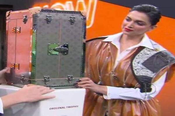 दीपिका पादुकोण लक्ज़री ब्रांड लुई वुइटन की ग्लोबल ब्रांड एंबेसडर दीपिका पादुकोण लक्ज़री ब्रांड लुई वुइटन की ग्लोबल ब्रांड एंबेसडर