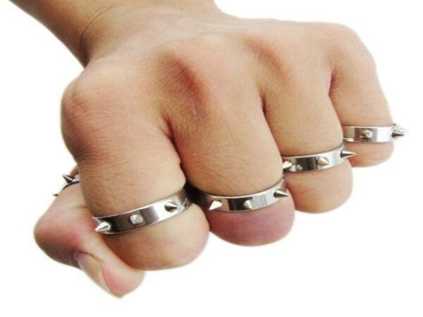 ड्रैगन रिंग/ नक्कल डस्टर्स