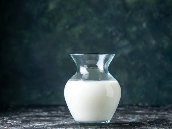 दूध या पानी का बर्तन दिखना