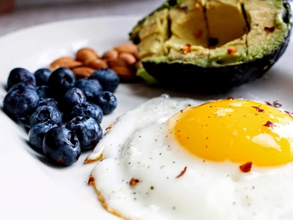 स्किन को हेल्दी बनाता है