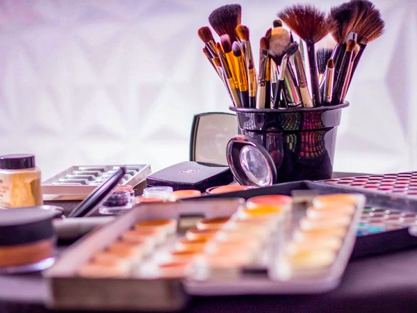 वेट मेकअप लुक