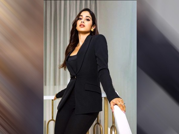 जान्हवी का मेकअप 