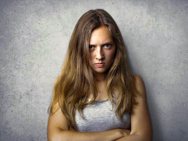 पहले से ज्यादा महिलाएं अपने लिए आवाज उठाने लगीं