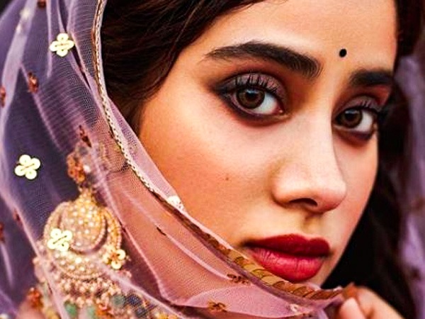 जान्हवी कपूर की आंखों की कशिश 