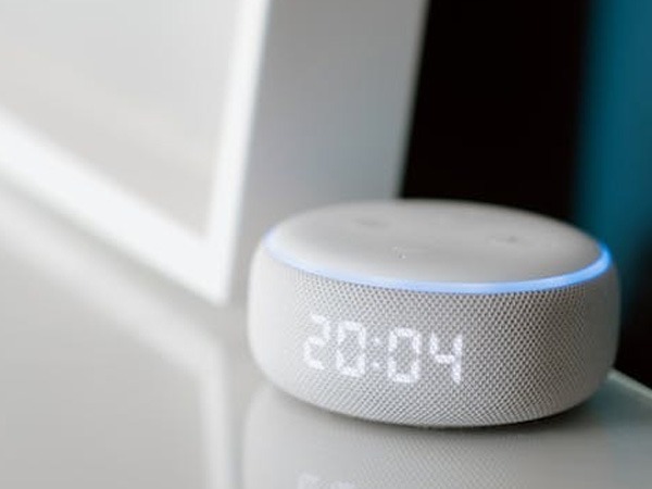 smart speakers, Alexa, Siri