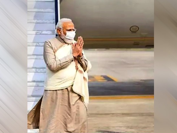  वाराणसी में पीएम मोदी का लुक श्रद्धा से भरा हुआ 