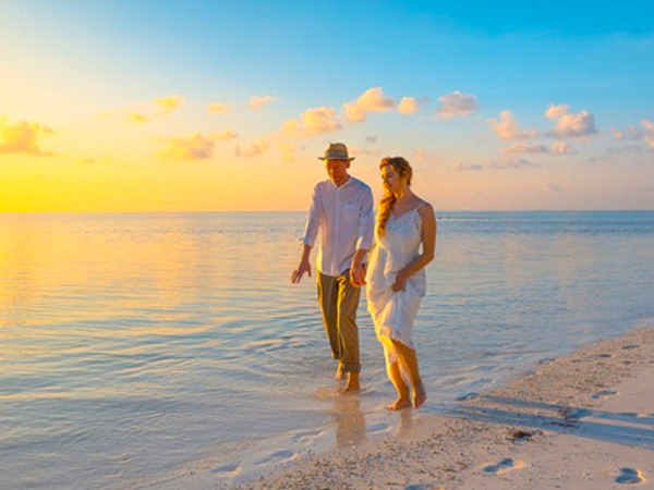 जिंदगी जीने का नया तरीका दिखाता है-