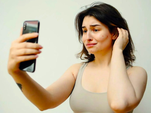 तनाव, नींद की कमी से भी पड़ता है असर 