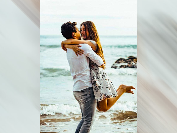 अतीत को अतीत रहने दो