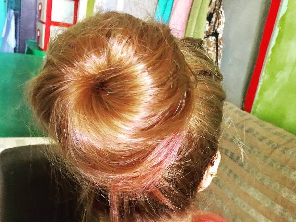 1. मेसी डोनट बन