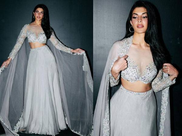 3. सिल्वर लहंगा ड्रेस 3. सिल्वर लहंगा ड्रेस