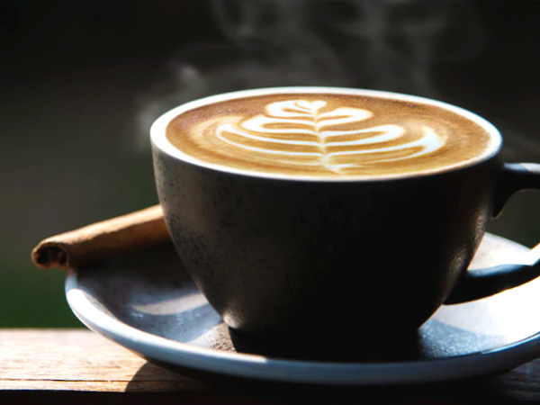 गर्म पेय पदार्थों का करें सेवन