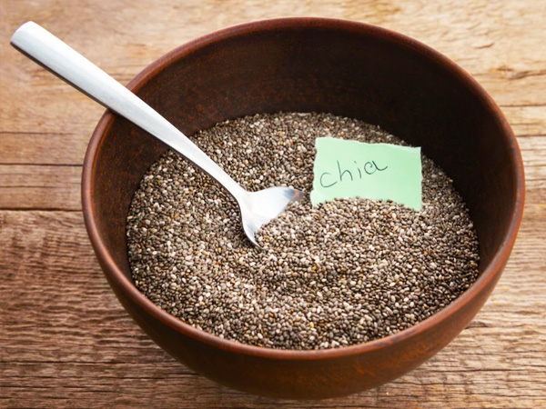 चिया सीड्स का करें सेवन