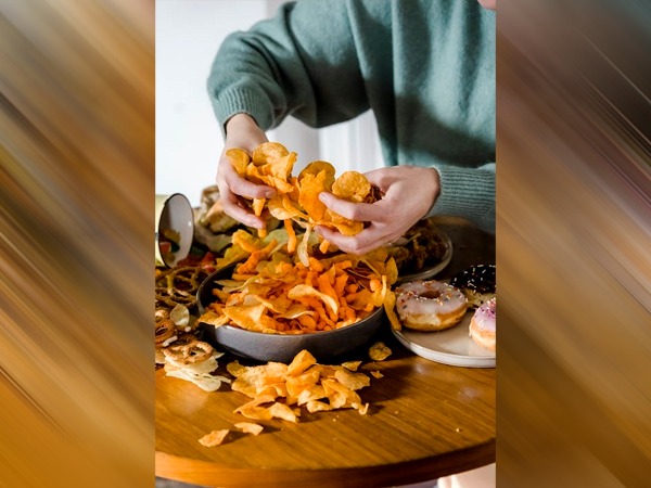 नींद में भूख लगने की वजह क्या है?