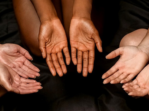 हाथों तो सॉफ्ट करने के लिए हफ्ते में एक बार जरूर करें ये काम