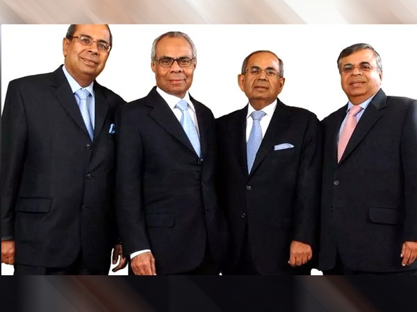 एसपी हिंदुजा एंड फैमली