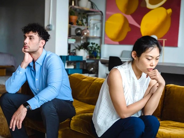 अकेले फैसले लेना-