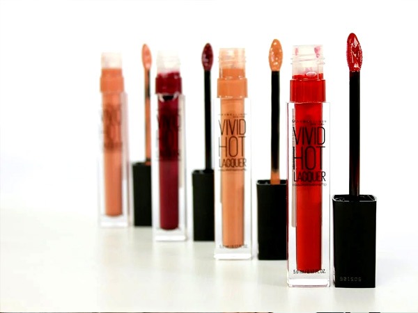 लिक्विड लिपस्टिक को कैसे लगाए ? लिक्विड लिपस्टिक को कैसे लगाए ?