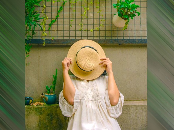 Boost Your Confidence: शर्मिलेपन को कैसे दूर करें Boost Your Confidence: शर्मिलेपन को कैसे दूर करें