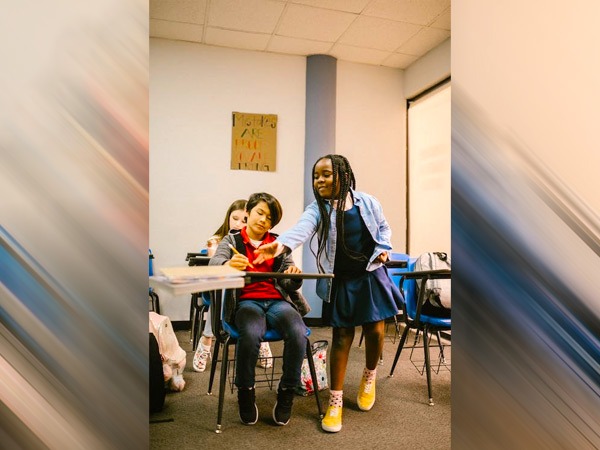 बच्चे को दूसरे के साथ व्यवहार और सम्मान करना सिखाएं-