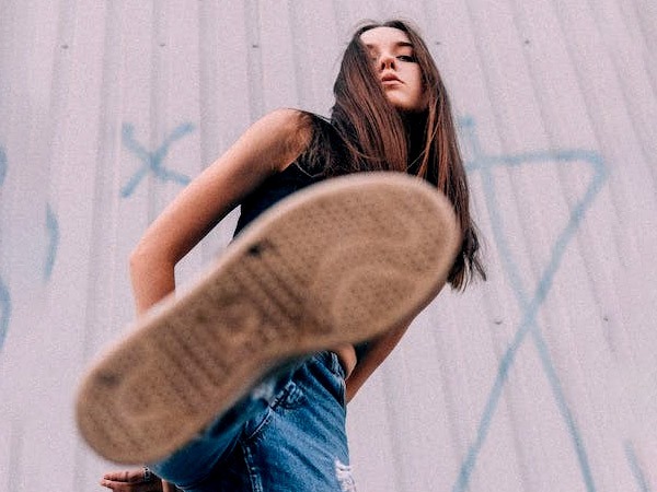 Fake Nice People: घमंडी लोग लोगों से बनाएं दूरी Fake Nice People: घमंडी लोग लोगों से बनाएं दूरी