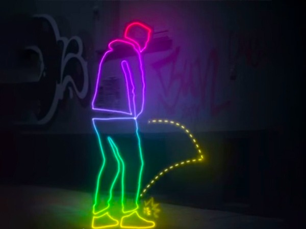 लंदन प्रशासन एंटी-पी पेंट का इस्तेमाल कर रहा लंदन प्रशासन एंटी-पी पेंट का इस्तेमाल कर रहा