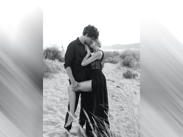 Relationship Tips: पति से बातें छुपाना बंद कर दें