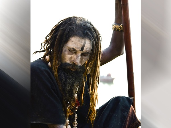 तांत्रिक काले रंग के कपड़े क्यों पहनते हैं ? 