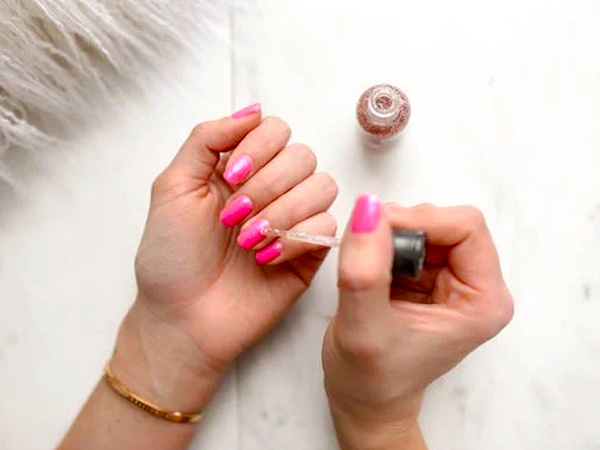 3. नेल पॉलिश का विकल्प