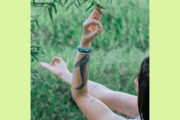 hasta mudra : आकाश मुद्रा