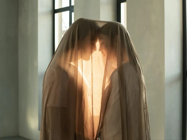 Relationship Tips: बेड पर अपनी परफॉर्मेंस के बारें बात करें-