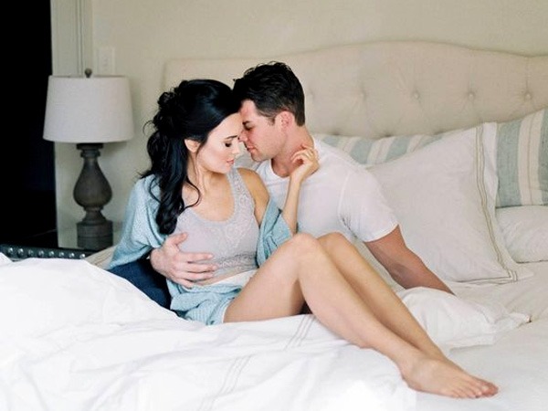 Relationship Tips: पार्टनर के साथ फिर से हनीमून पर जाएं-