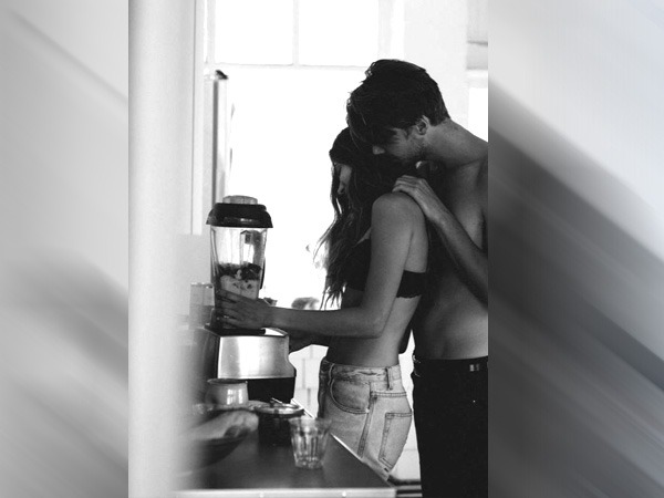 Physical Intimacy: शारीरिक जरूरतें