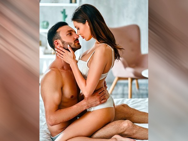 Relationship Tips: पार्टनर्स के बीच हेल्दी कम्युनिकेशन नहीं 