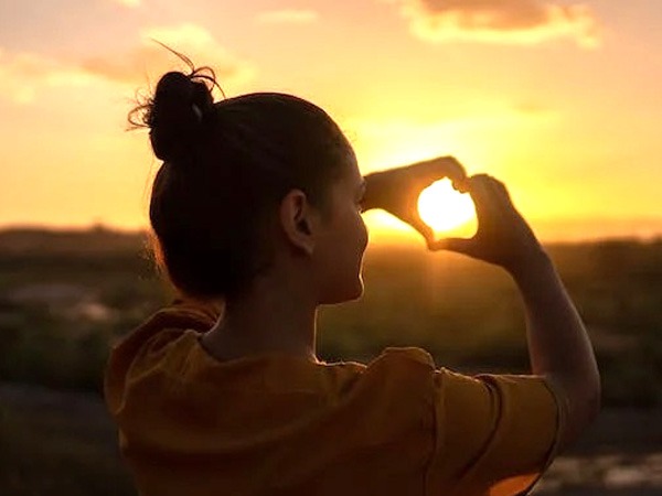 Forget your ex partner: इन तरीकों से भूलें अपने एक्स पार्टनर को 