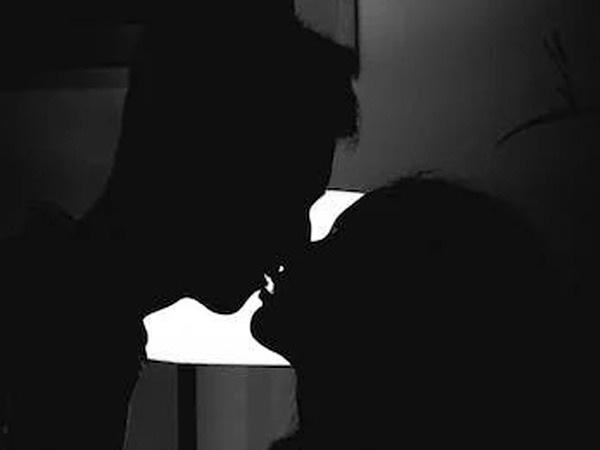 Relationship Advice: रिलेशनशिप बनाने के दौरान खुलकर बात करें